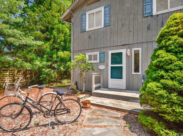 11 Devon Road, Amagansett, NY 11930