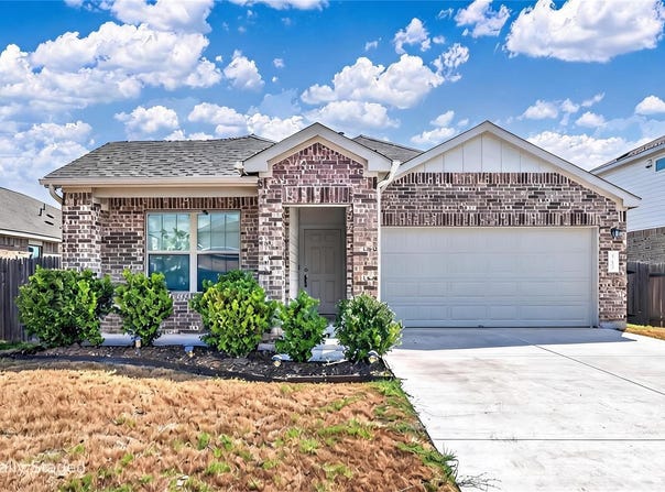 21601 Quick Fox Dr, Pflugerville, TX 78660