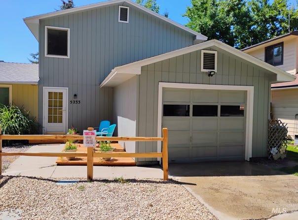 5233 W Grover St, Boise, ID 83705-1141