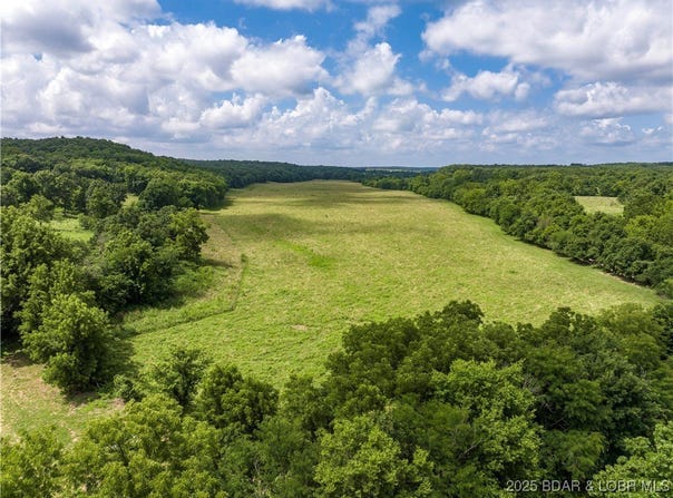837 Reed Road, Lebanon, MO 65536