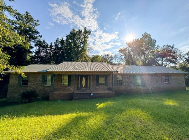 10011 Hwy 69, Jackson, AL 36545