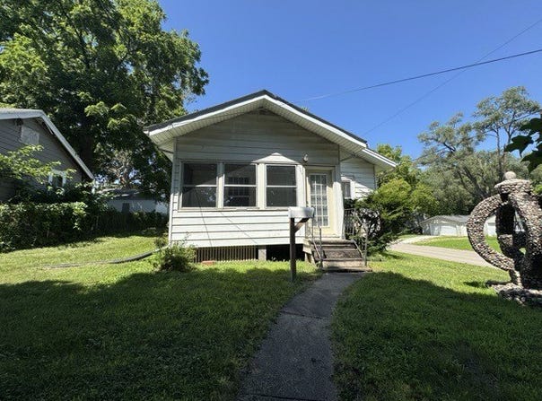 4046 4th Street, Des Moines, IA 50313