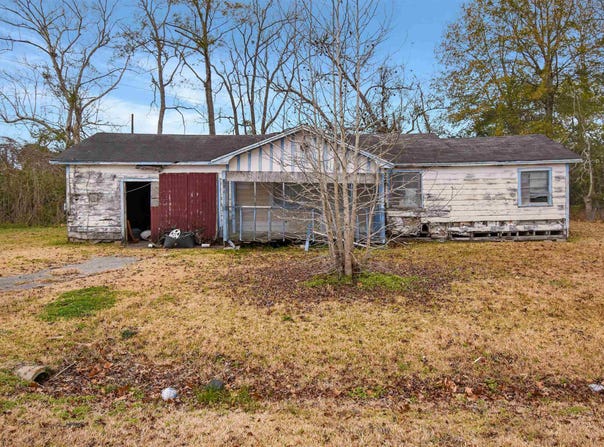 760 S 4th St., Silsbee, TX 77656