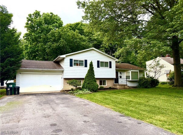 7849 Emery Circle, Mentor, OH 44060