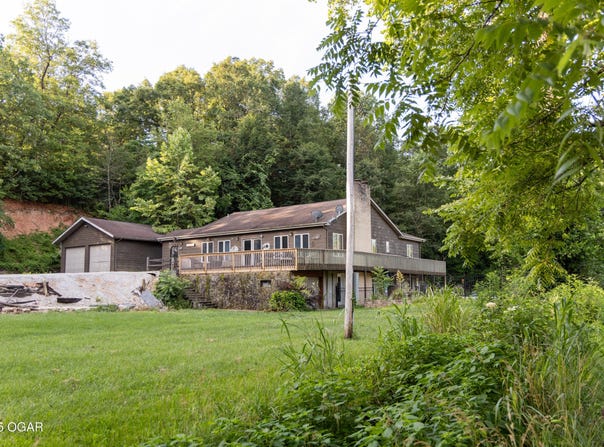309 N Farm Road 25, Bois d`Arc, MO 65612