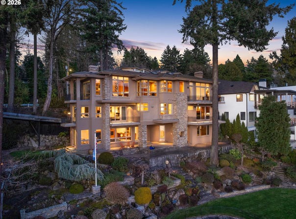 3012 LAKEVIEW Blvd, LakeOswego, OR 97035