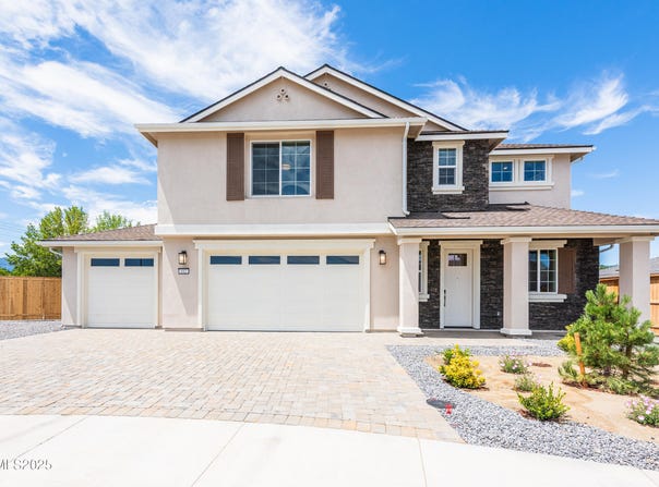 692 Sage Grouse Lp, Gardnerville, NV 89460