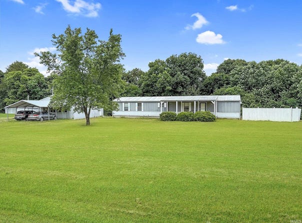 5848 Sugar Maple Road, Cannelton, IN 47520