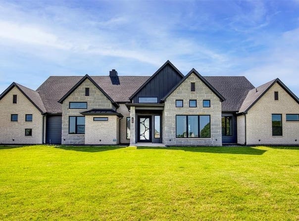 1407 Deerfield Drive, Wills Point, TX 75169