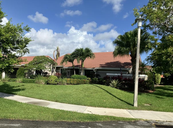 425 Deer Creek Path E, Deerfield Beach, FL 33442