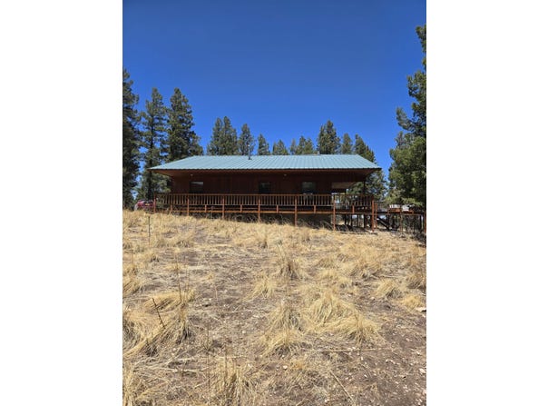 37 Big Dipper RD, Cloudcroft, NM 88317