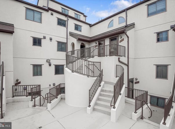 8908 BATTERY PL #5, BETHESDA, MD 20814