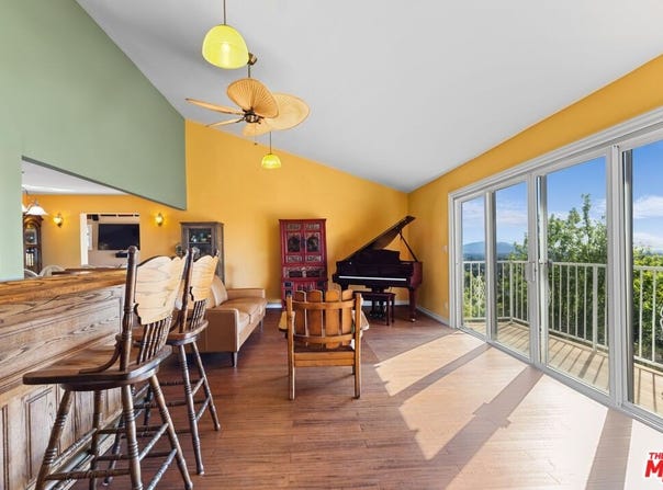 17152 Barneston St, Granada Hills, CA 91344