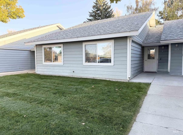311 6th St, Filer, ID 83328