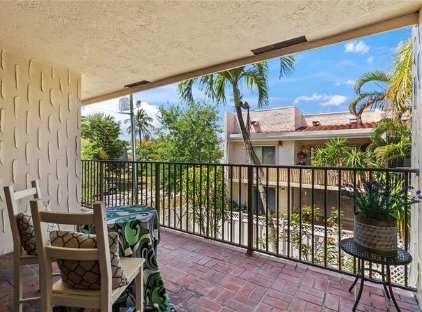 241 SE 11th Ave, Pompano Beach, FL 33060
