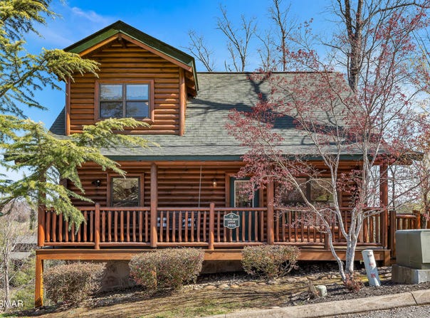 2025 Bear Creek Way Way, Pigeon Forge, TN 37862