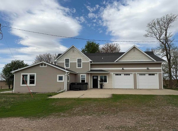 2540 510th St, LeMars, IA 51031