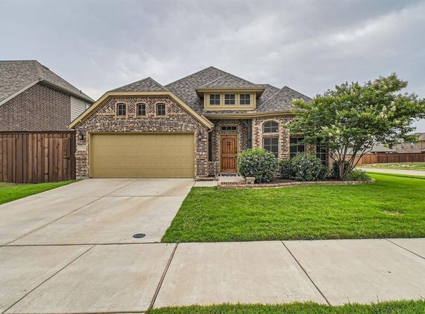 11741 Buckthorn Drive, Fort Worth, TX 76108