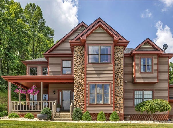 245 Shaw Ct., Salem Twp, PA 15670