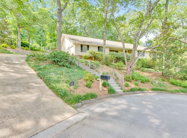 1119 Mountain Terrace, Lookout Mountain, GA 30750
