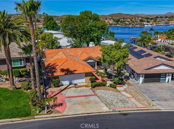 22470 Lighthouse Drive, Canyon Lake, CA 92587