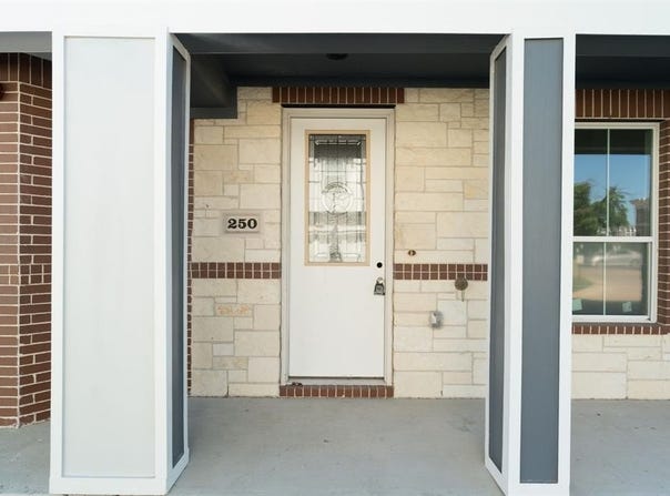 250 Harris Street, Lewisville, TX 75057