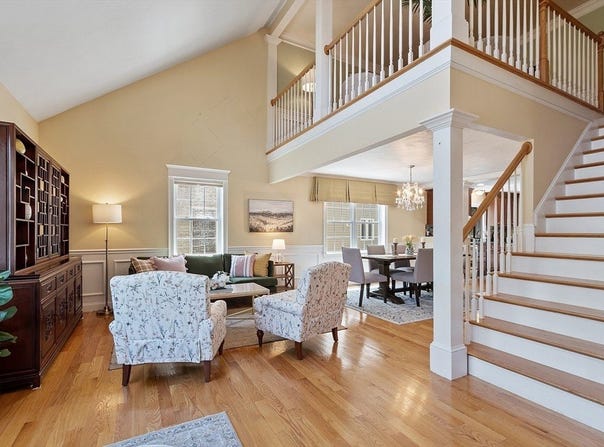 10 Ellsworth Village Rd, Acton, MA 01720
