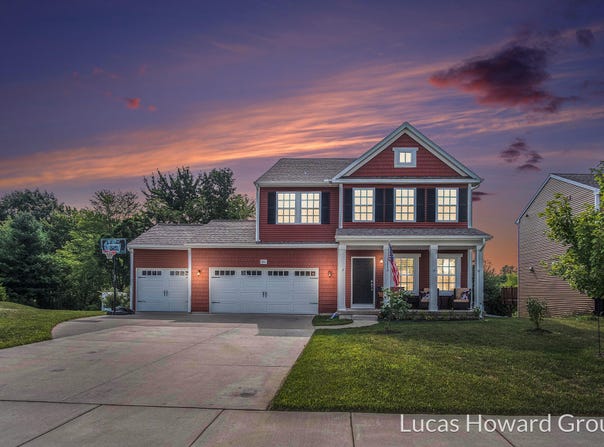490 Pioneer Trail, Cedar Springs, MI 49319
