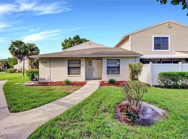 1422 SW 50th Street, Cape Coral, FL 33914