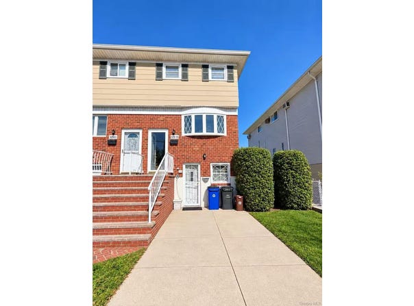 12515 11th Avenue, College Point, NY 11356