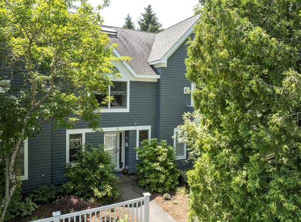 2 McFarland Point Drive, Boothbay Harbor, ME 04538