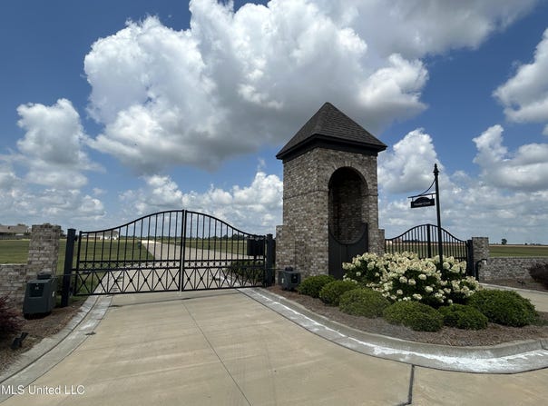 Chatmoss 2nd, Cleveland, MS 38732