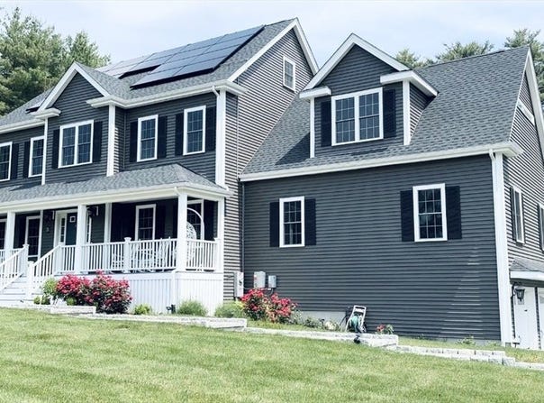 5 Daisy Lane, East Bridgewater, MA 02333