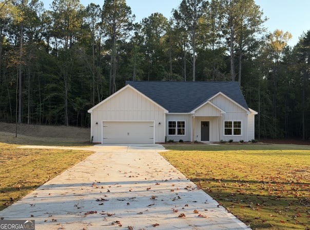 169 Avalee Road, Brooks, GA 30205