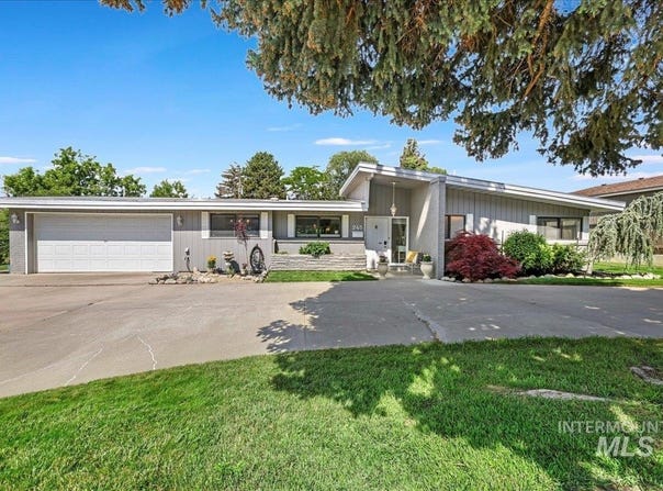 245 Larkspur, Twin Falls, ID 83301