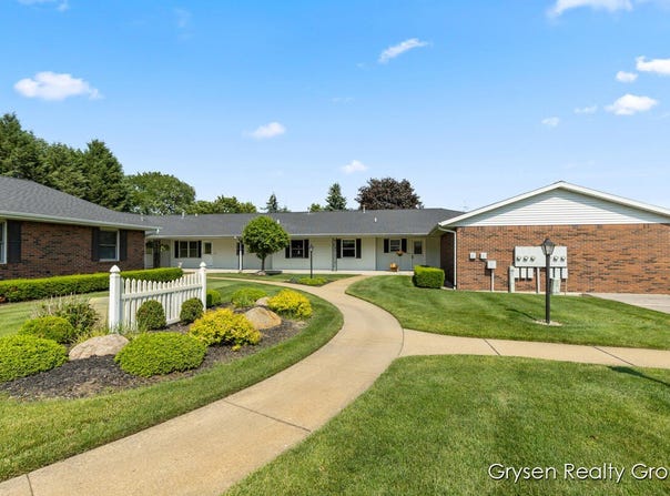 2915 N Wentward Court, Hudsonville, MI 49426