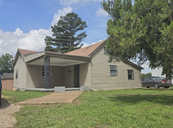 13515 MAIN St, Somerville, TN 38068