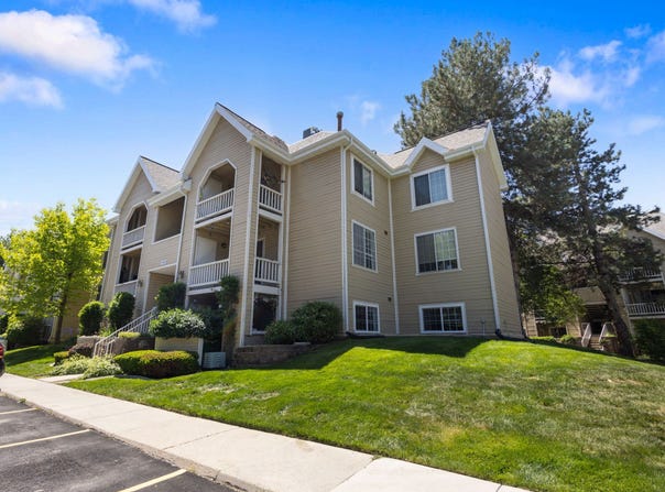 1206 E WATERSIDE Cv S, Cottonwood Heights, UT 84047