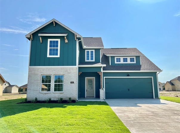 605 Kyle Drive, Tioga, TX 76271
