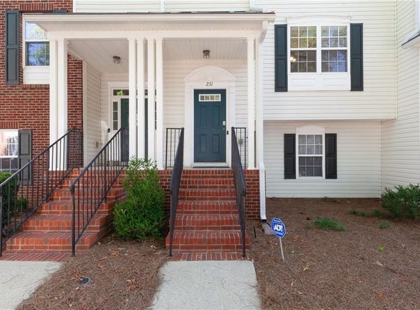 231 Village Square Drive, Woodstock, GA 30188