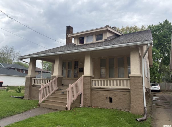 814 W COLUMBIA Terrace, Peoria, IL 61606