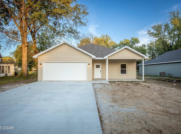 800 Maple Street, Lamar, MO 64759