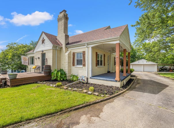 679 Mooreland Avenue, Harrodsburg, KY 40330