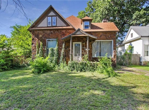 1621 Appleton Avenue, Parsons, KS 67357