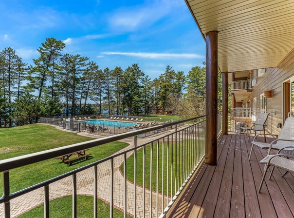 3958 EAGLE WATERS RD, Eagle River, WI 54521