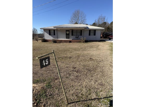 45 Hemlock Dr., Potts Camp, MS 38659