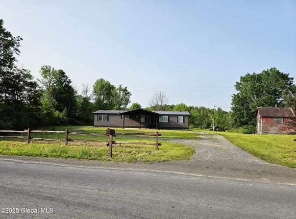 1714 Latimer Hill Road, Root, NY 13317