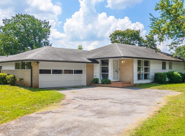 4412 Live Oak Lane, Chattanooga, TN 37411