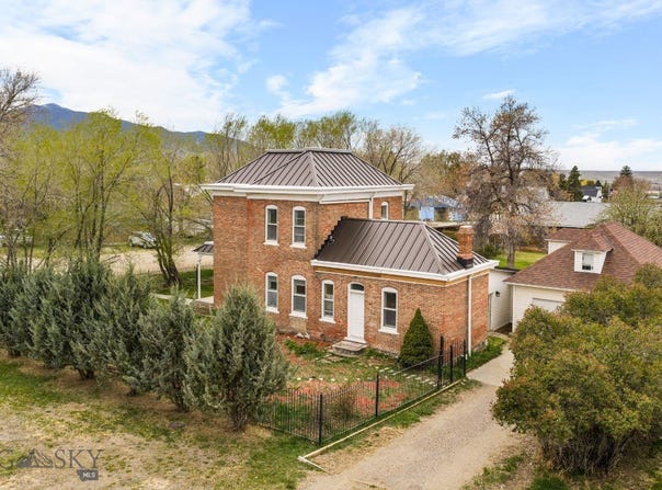 113 E Poppleton Street, Sheridan, MT 59749