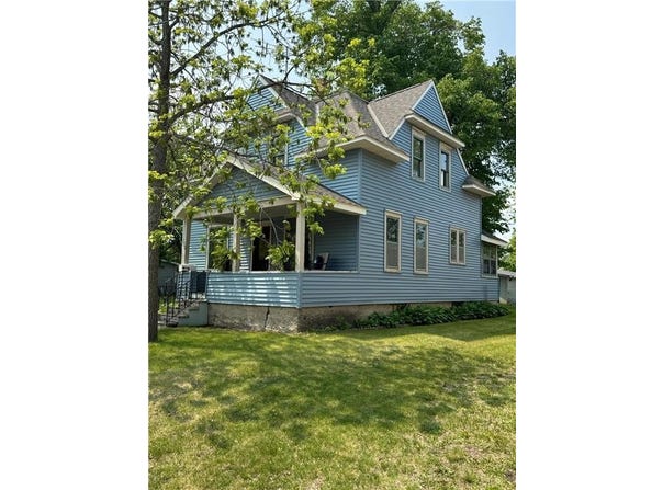 431 19 1/2 Avenue N, Saint Cloud, MN 56303